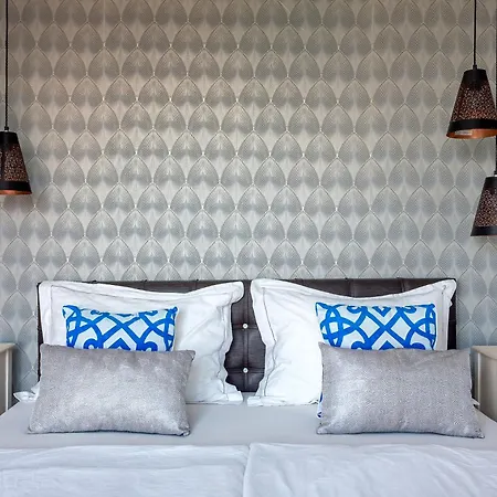 Guest house Azur 2*